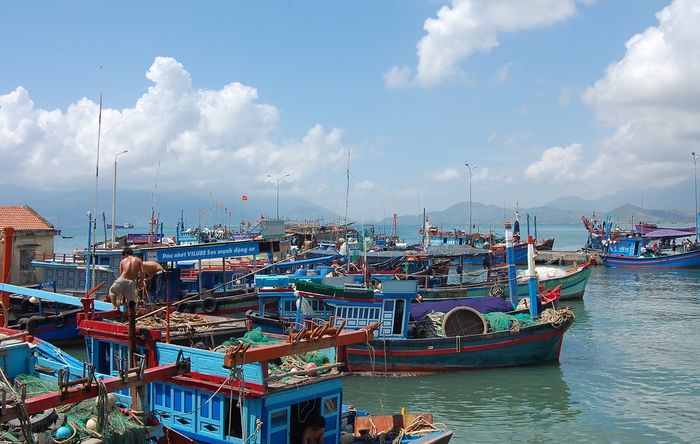 Cảng Ba Ngòi Cam Ranh Khánh Hòa - tuyến giao thông chính đi Bình Ba