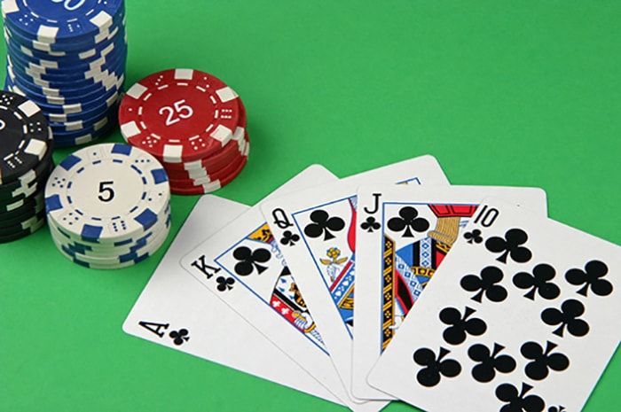 Hướng dẫn chi tiết cách chơi bài Poker 5 lá của các chuyên gia